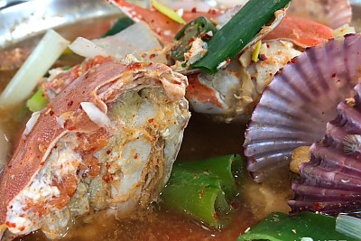 우럭, 광어, 놀래미, 조개구이 등 신선한 활어회를 맛볼 수 있는 몽산포항 맛집!